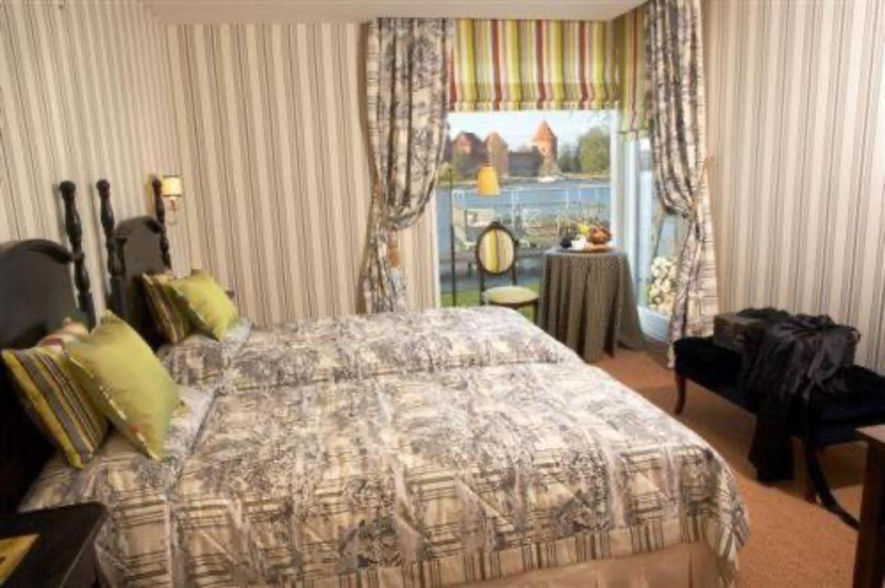 Apvalaus Stalo Klubas Gastro & 4* Trakai